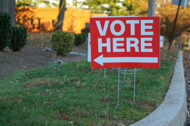 istock Vote here sign on election day 1440844168