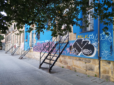 Graffitti wall