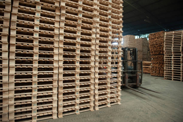 istock Pallet - wooden shipping container, grounds for collection 1440976686