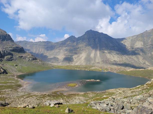 istock Kashmir - Tarsar Marsar Lake 1440984680