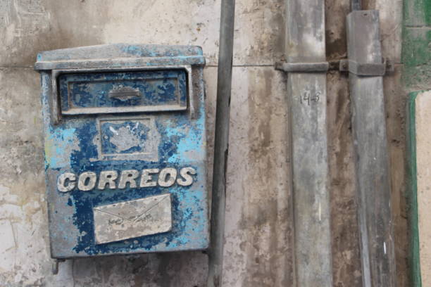 istock Cuba - La Havane - old street mail box 1441017443