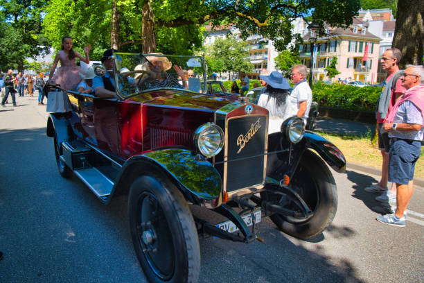 1924 Berliet VHA bus 'Grand Hotel' (Perfex) 02.png - Albums des membres