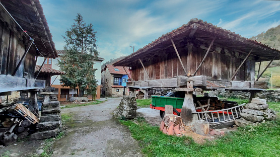Horreo, cabaña típica es Asturias, pueblo de Espinareu, Asturias, España photo