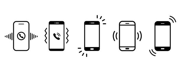 ilustraciones, imágenes clip art, dibujos animados e iconos de stock de conjunto de iconos vectoriales de teléfono de vibración y timbre sobre fondo blanco. señal en el smartphone. notificación entrante. - tecnología inalámbrica