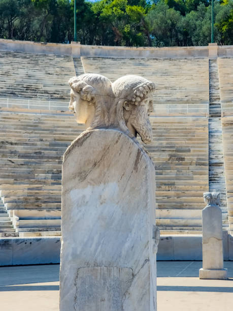 statue romaine d’herm à deux faces - marathon ancient greece greek culture photos et images de collection