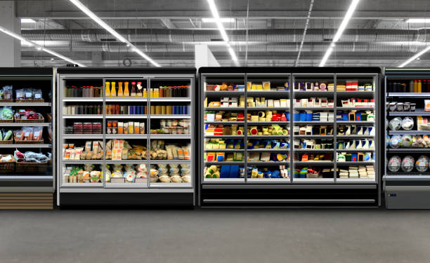kühlschrank im supermarkt - refrigerate stock-fotos und bilder