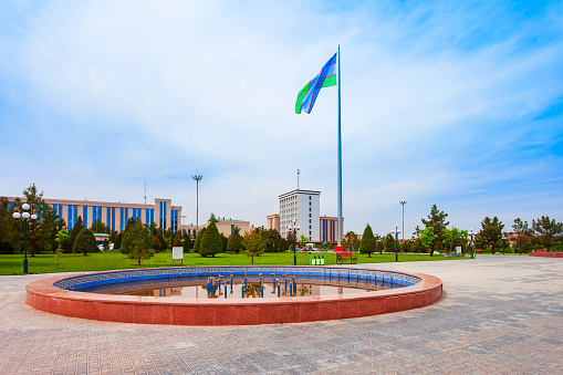 Uzbekistan national flag, Kuksaray Square, Samarkand