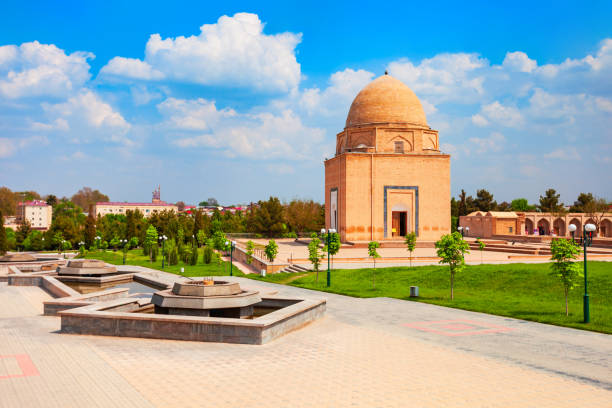 Rukhabad Mausoleum in Samarkand city, Uzbekistan The Rukhabad Mausoleum is a memorial and cult structure of the XIV century in Samarkand city, Uzbekistan samarkand urban stock pictures, royalty-free photos & images