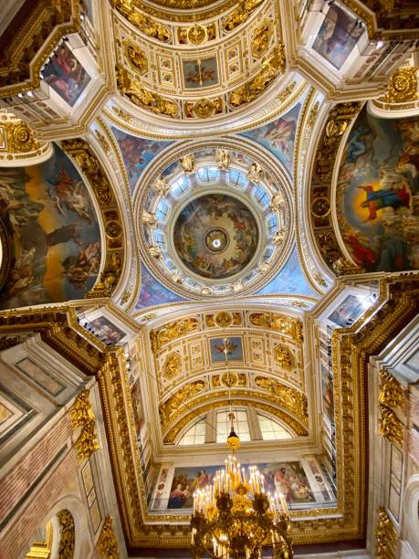 wnętrze katedry św. izaaka, sankt petersburg, rosja - cathedral st petersburg indoors fresco zdjęcia i obrazy z banku zdjęć