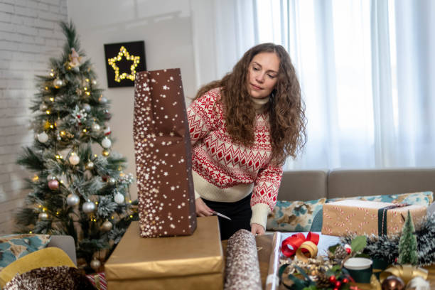 istock Preparing gifts for christmas 1441248576