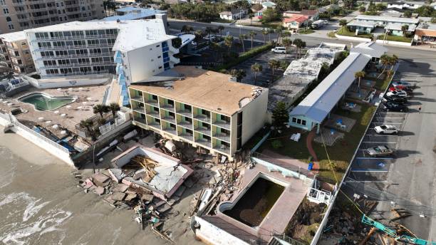 istock Condemned building Hurricane Nicole 1441271518