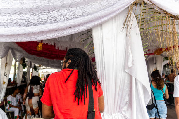 membros do candomble são vistos durante uma manifestação religiosa - african descent african culture drum history - fotografias e filmes do acervo