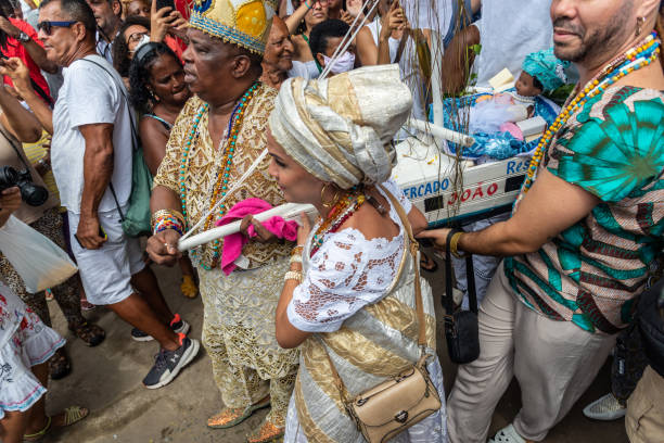 miembros del candomble son vistos durante una manifestación religiosa - african descent african culture drum history fotografías e imágenes de stock