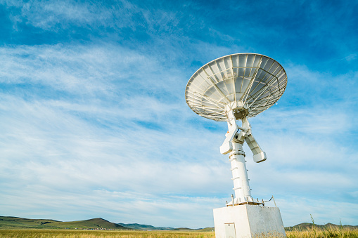 Radio telescope looking into the sky