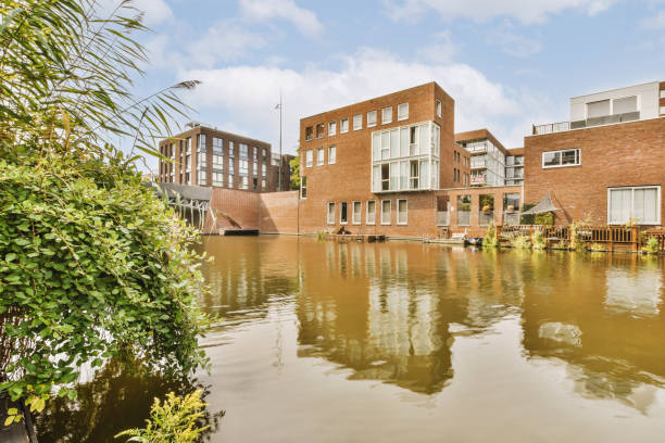 istock View of the river flowing through the city 1441312920