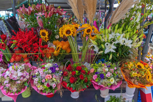 istock Luxury Flower Bouquets 1441375195