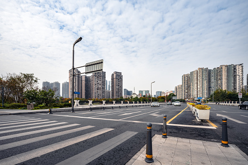 On the urban overpass of Chengdu in the morning