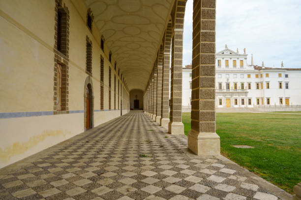 ヴィラ・マニン・アット・パッサリアーノ、ウーディネ県 - villa manin ストックフォトと画像