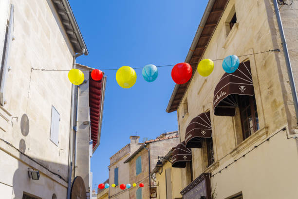 istock balloons in the street 1441467420