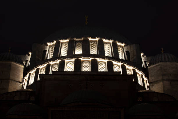 istock istanbul suleymaniye mosque at night 1441470273