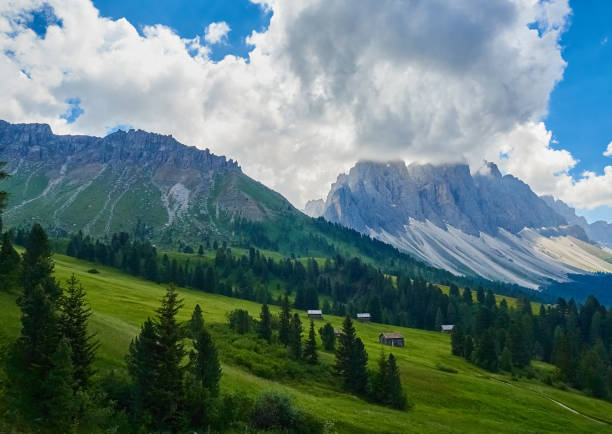 istock Parco naturale Puez Odle 1441490865