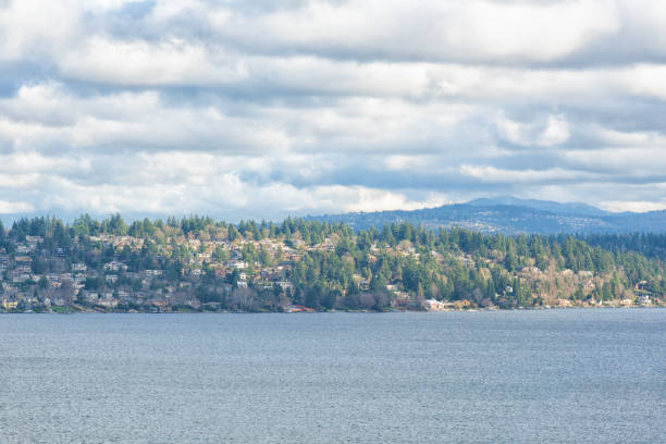 istock Winter Mercer Island and Bellevue Washington 1441527666