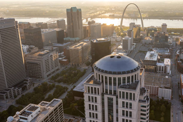 istock St. Louis Missouri Gateway Arch Skyline Gateway National Park 1441570362