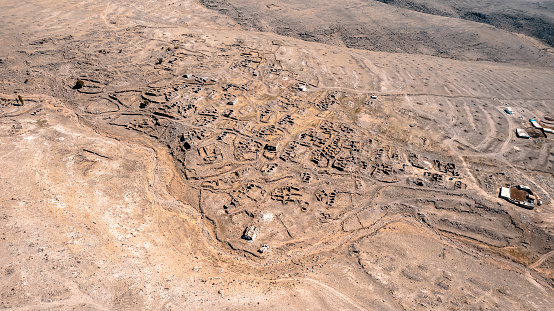 SYRIA - Halabiyyeh - was founded by Zenobia - made famous by her exploits at Palmyra - around 272. It was captured and fortified by the Romans a later became part of the Eastern empire's defensive line. It was finally captured by the Persians in 610AD.
