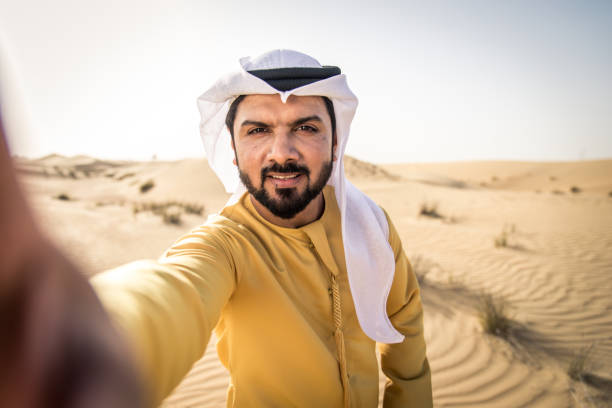 istock Arabic man in the desert 1441675156