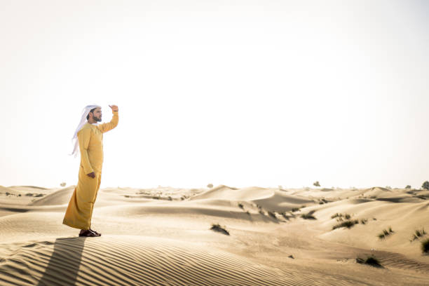 istock Arabic man in the desert 1441675208