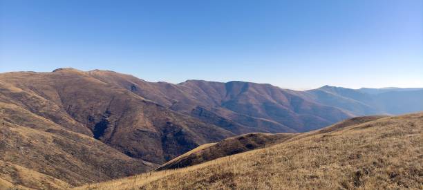 istock Mesmerizing view of a beautiful mountainous landscape 1441837410