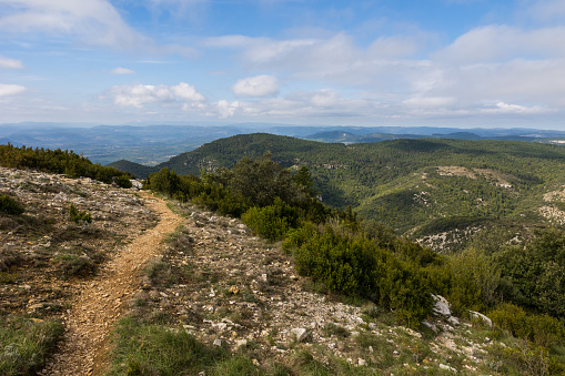 Border between the Causse du Larzac and the Languedoc plain from the top of Mont Saint-Baudille