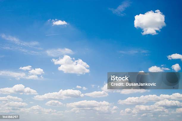 Wolken Stockfoto und mehr Bilder von Abstrakt - Abstrakt, Biegung, Bildhintergrund