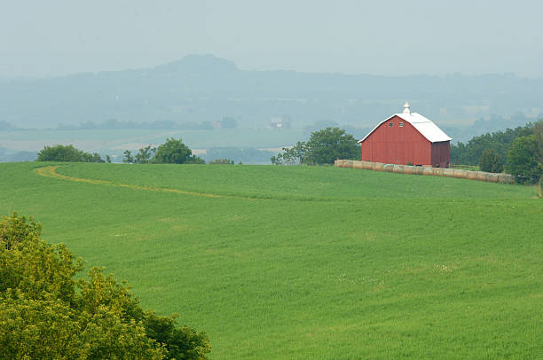 istock Iowa Country Barn 144188700