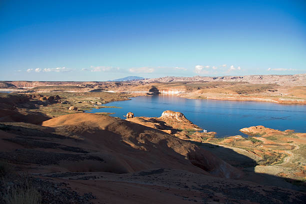 istock Lake Powell Overlook at Sunrise 144188847