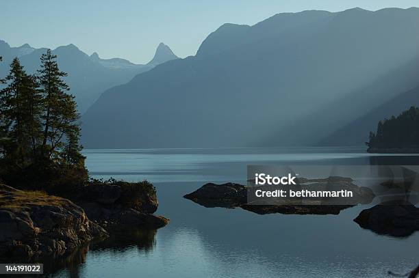 Ruhige Blick Auf Stockfoto und mehr Bilder von Berg - Berg, Britisch-Kolumbien, Fotografie