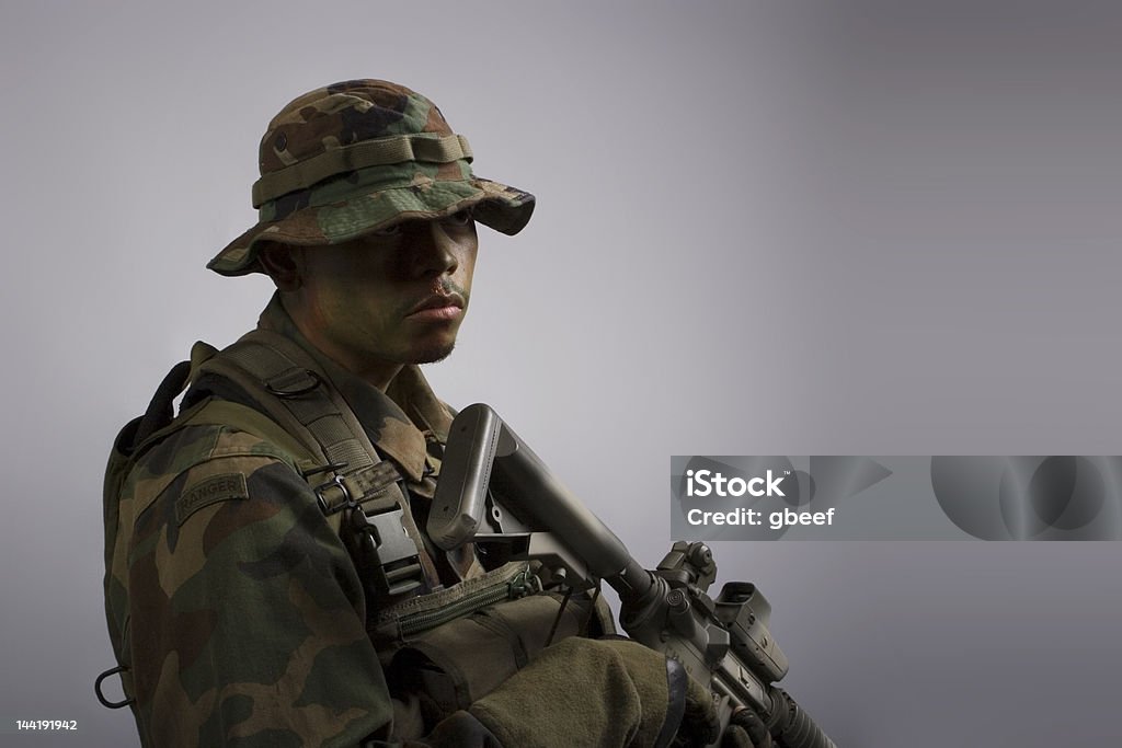 Soldato Ritratto - Foto stock royalty-free di Abbigliamento