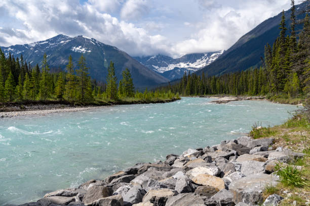 istock Teal turquoise Kootenay River in British Columbia Canada 1442014241