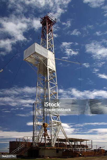 Foto de Perfuração De Petróleo e mais fotos de stock de Combustível fóssil - Combustível fóssil, Exploração, Fotografia - Imagem