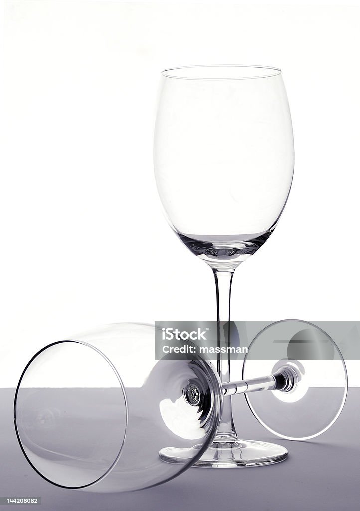 wineglasses vacío - Foto de stock de Acostado libre de derechos