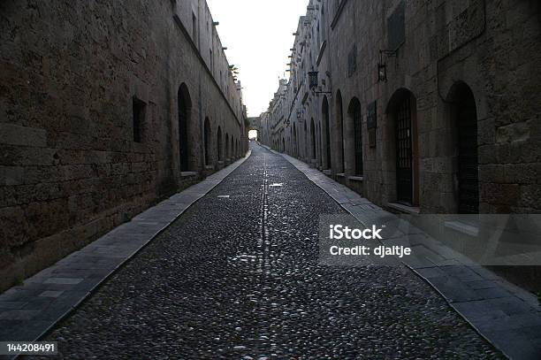 Antiga Rua Em Rodes - Fotografias de stock e mais imagens de Antigo - Antigo, Aterrorizado, Castelo