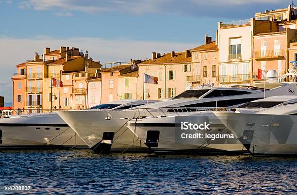 Yacht Stockfoto und mehr Bilder von Anker - Anker, Anker werfen, Ankerkette