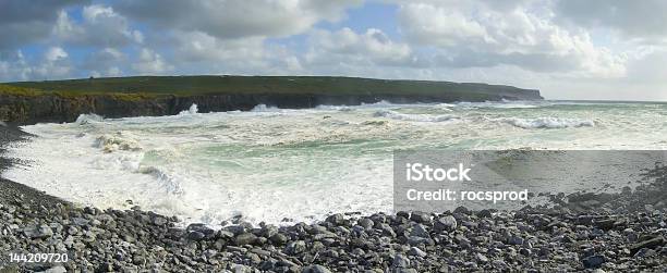 Vista Panorámica En Doolin Foto de stock y más banco de imágenes de Lisdoonvarna - Lisdoonvarna, Acantilado, Agricultura