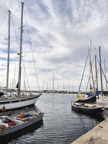 Marina for Sailboats in Karabournaki Thesssaloniki, Greece – February 01, 2021: Marina for Sailing in Karabournaki where the sailing club of Thessaloniki is housed skg stock pictures, royalty-free photos & images