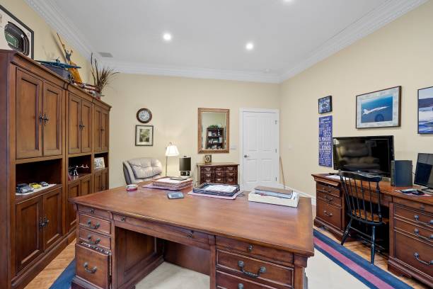 istock Large contemporary-styled of an office interior 1442102399