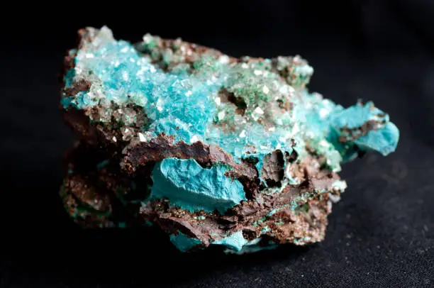 Photo of rosasite and calcite mineral sample