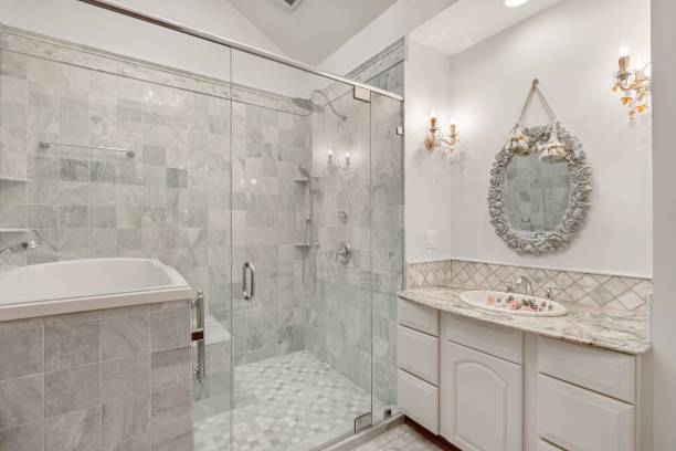 istock Luxurious interior design of a bathroom in a mansion 1442105213