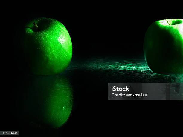 녹색 사과들 유리 0명에 대한 스톡 사진 및 기타 이미지 - 0명, 과일, 그래니스미스