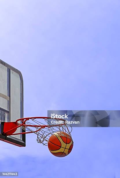 Баскетбол — стоковые фотографии и другие картинки Баскетбол - Баскетбол, Баскетбольное кольцо, Баскетбольный мяч