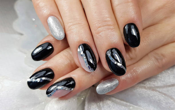 istock a professional modern gel manicure 1442119271